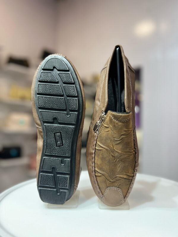 Casual Men's Black Color Household Elevator slippers Genuine Leather Height Increasing Shoes